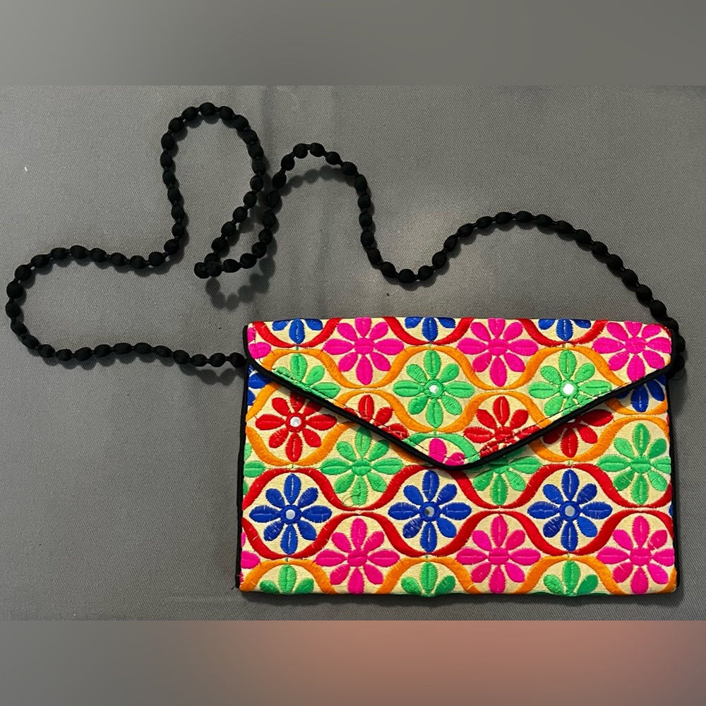 Colorful Envelope Purse - Picture 3 of 7